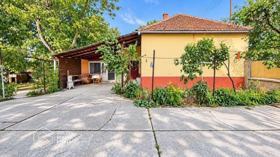 Casă individuală cu 7 camere cu Canalizare în Mâsca