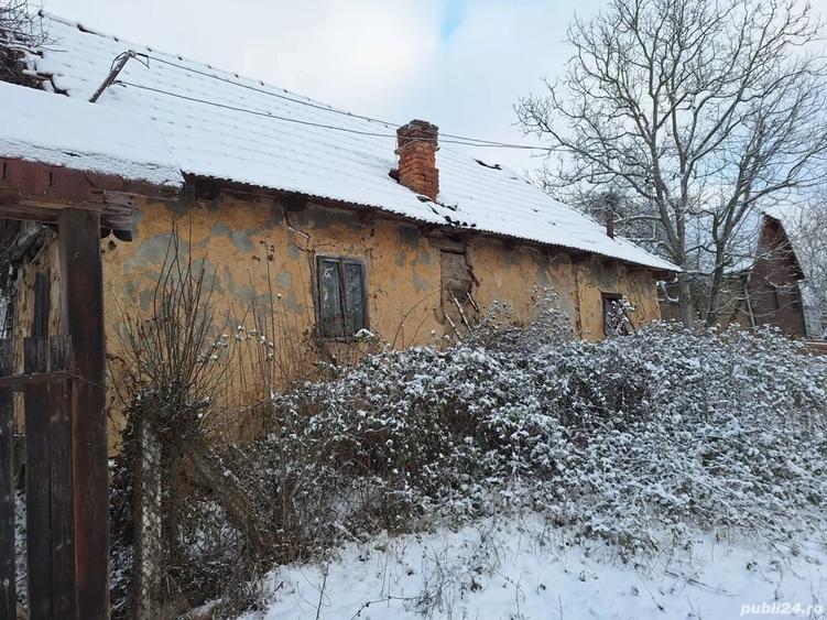 Teren de 2880 mp, în Mustești