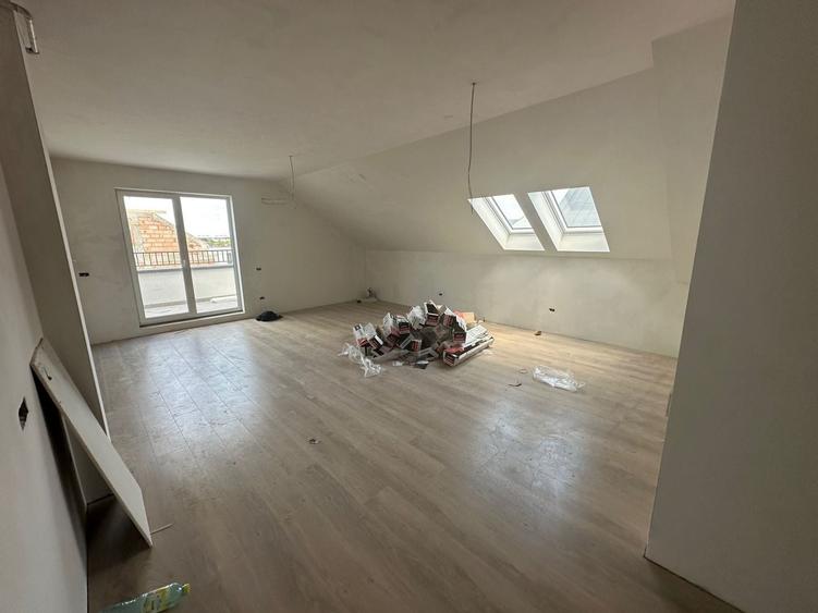 Apartament cu 2 camere decomandat în Freidorf