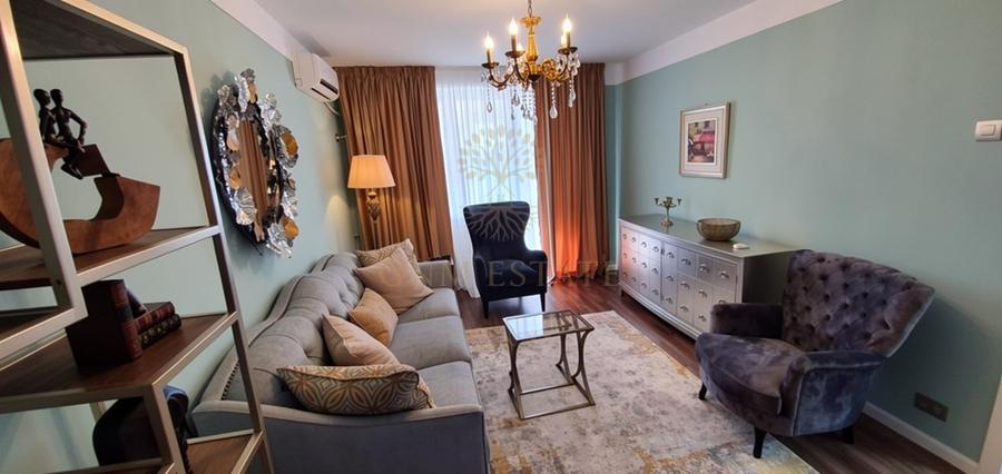 Apartament cu 3 camere decomandat, mobilat în Tineretului