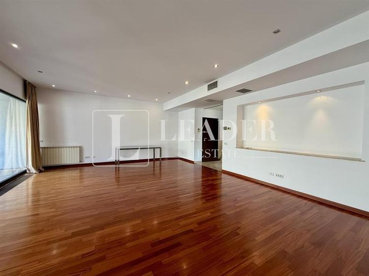 Apartament cu 4 camere decomandat, mobilat în Dorobanți