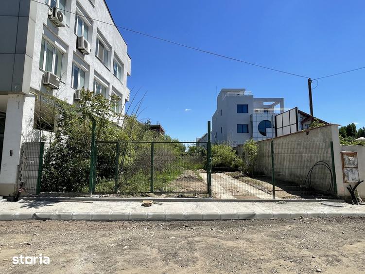 Teren de 925 mp, în Central