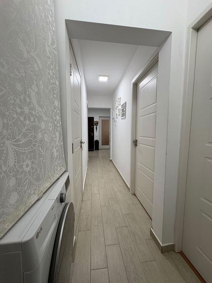 Apartament cu 3 camere decomandat în Crângași
