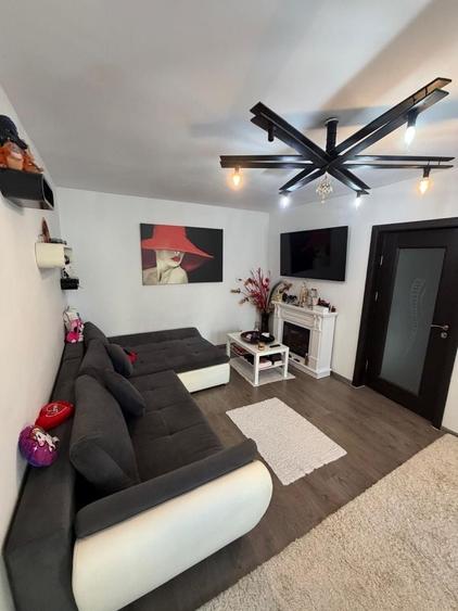 Apartament cu 2 camere decomandat în Ștefan cel Mare