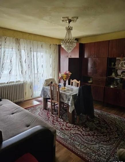 Apartament cu 4 camere decomandat în Grigorescu
