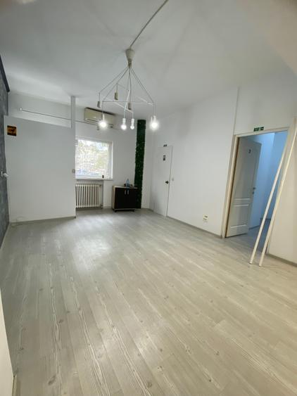 Apartament cu 4 camere nedecomandat în Pache Protopopescu