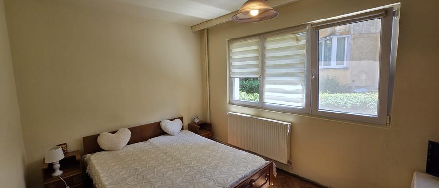 Apartament cu 2 camere semidecomandat în Centrul Civic