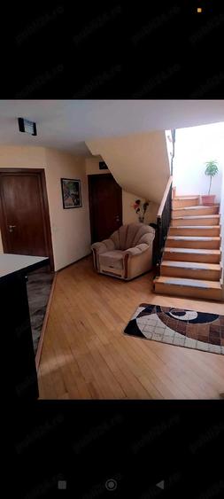 Casă cu 5 camere cu Teren 500 Mp în Sânpetru