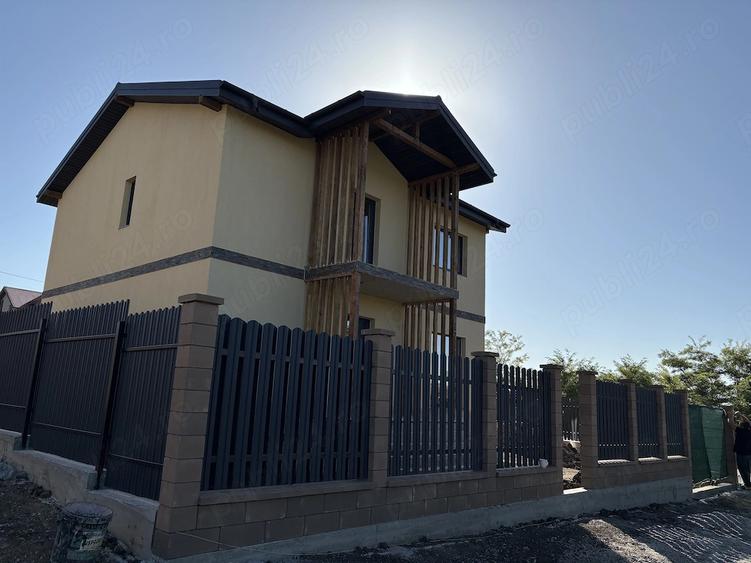 Casă cu Teren 750 Mp în Vânători