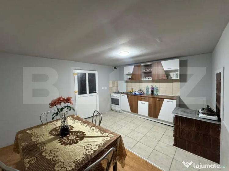 Casă cu 4 camere cu Teren 5594 Mp în Central