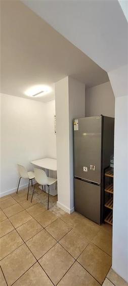 Apartament cu 2 camere decomandat în Torontalului