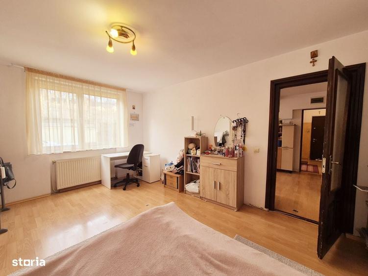 Apartament cu 4 camere, boxa si loc de parcare, Precista - 12