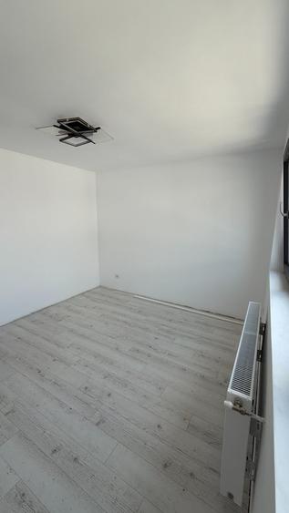 Apartament cu 3 camere decomandat în Măgurele
