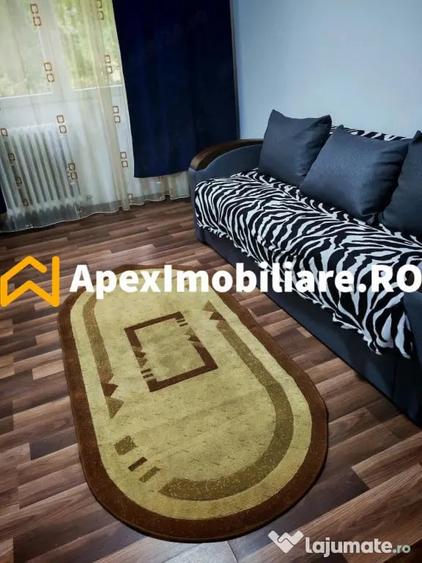 Apartament cu 3 camere decomandat în Tei