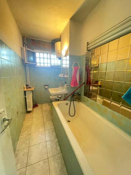 Apartament cu 2 camere nedecomandat în Podu Roș