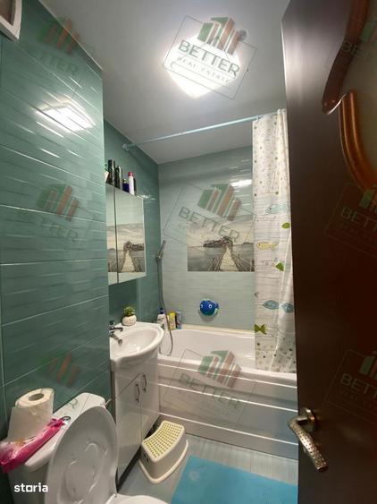 Apartament cu 3 camere decomandat, mobilat în Berceni