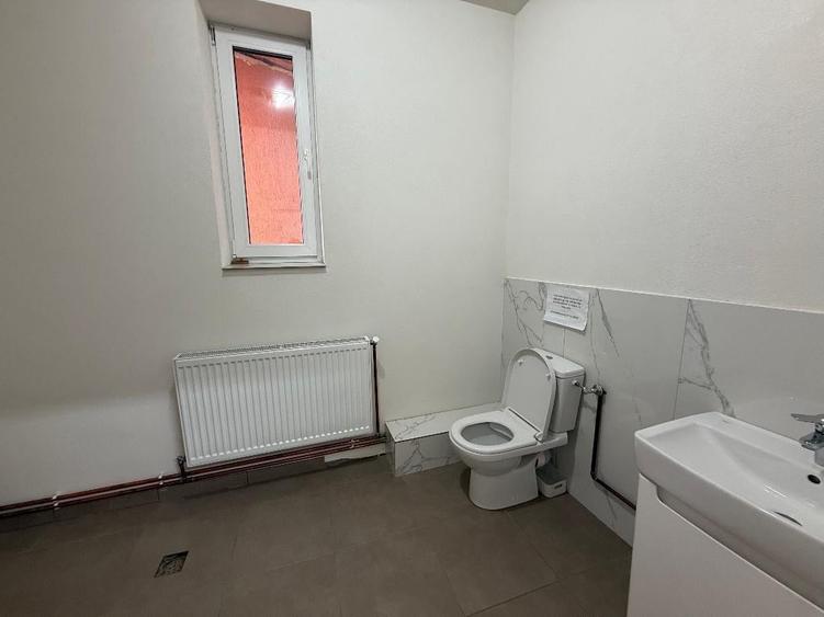 Casă cu 4 camere cu Teren 430 Mp în Cetate