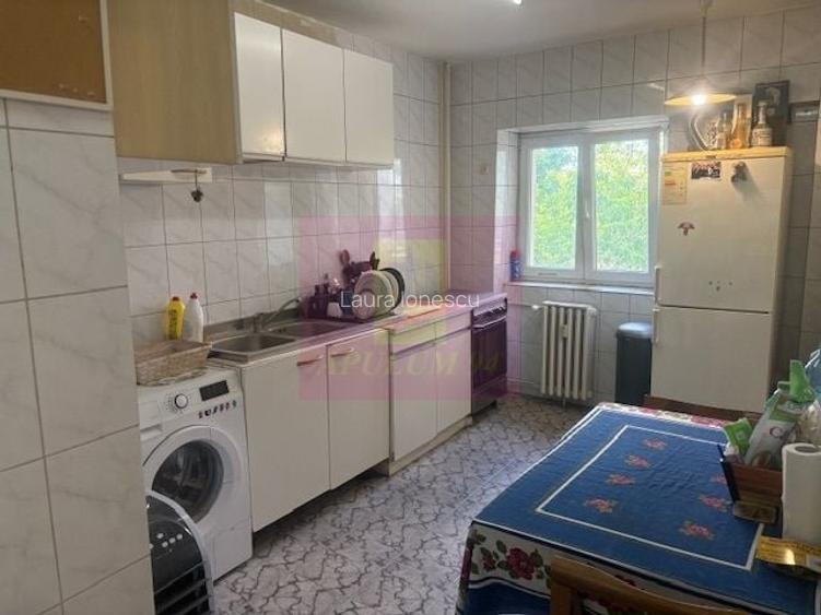 Apartament 3 camere Vergului- Parcul Morarilor.