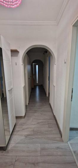 Apartament cu 3 camere decomandat în Nord