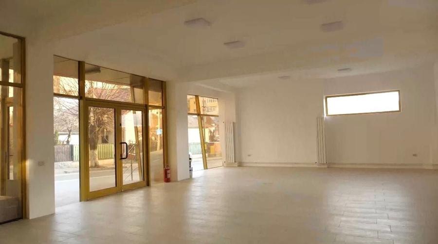Apartament cu 2 camere decomandat în Exterior Vest