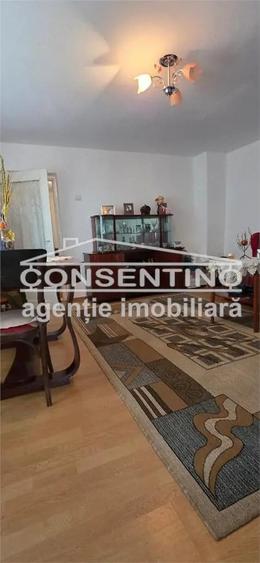 Casă cu 3 camere cu Teren 1439 Mp în Movila Banului