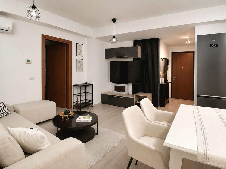Apartament cu 2 camere decomandat, mobilat în Torontalului