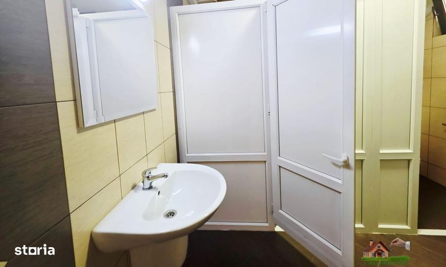 Spațiu comercial, de 55 mp, în Cug