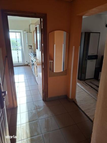 Apartament cu 2 camere în Micro 3