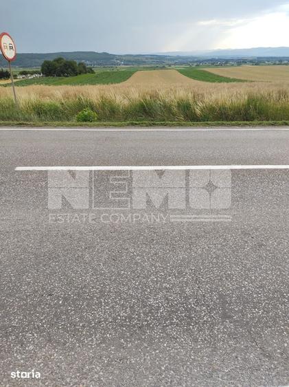 Teren de 1240 mp, în Cacica
