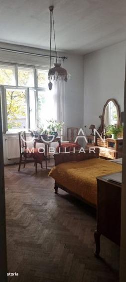 Casă cu 4 camere în Calea Poplăcii