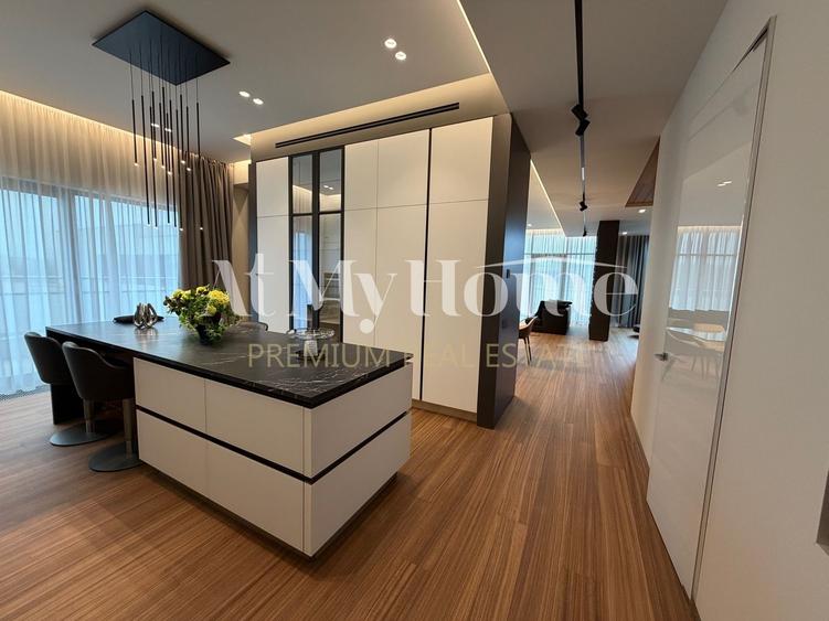 Penthouse cu 5 camere decomandat, mobilat în Băneasa