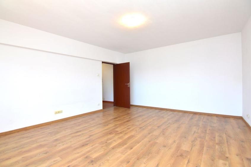 Apartament cu 2 camere decomandat, mobilat în Calea Călărașilor