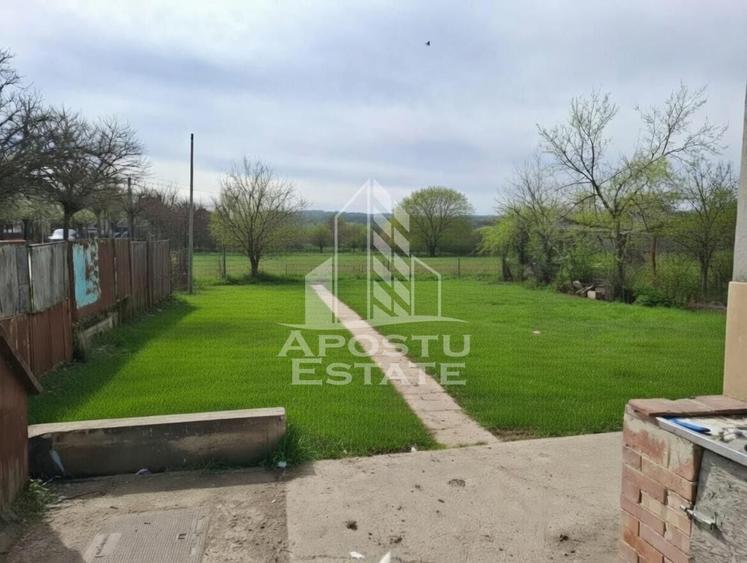 Casă individuală cu 3 camere cu Canalizare în Plopi