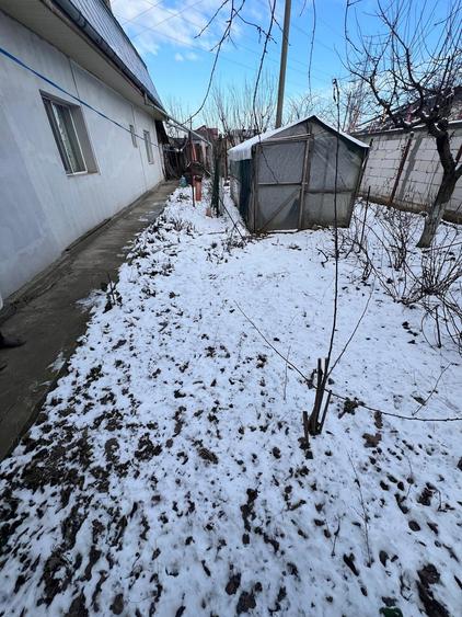 Casă individuală cu 4 camere cu Canalizare în Exterior Est