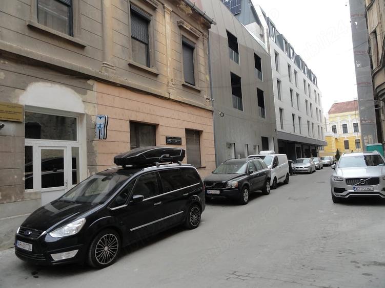 Spațiu comercial, de 70 mp, în Central