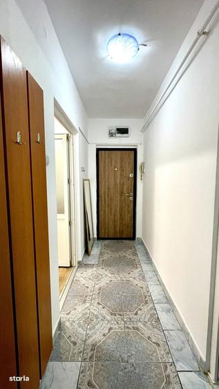 Apartament cu 2 camere decomandat în Palat
