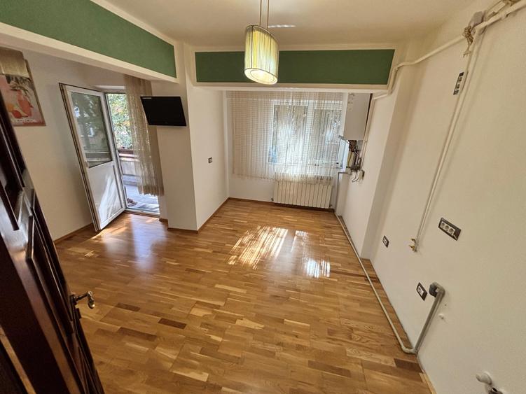 Apartament cu 3 camere decomandat în Cartierul Traian