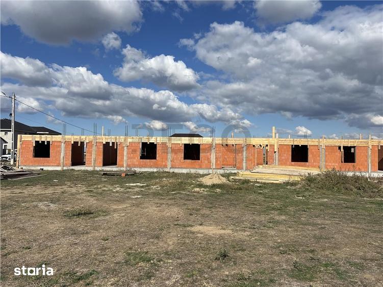Apartament cu 3 camere decomandat în Sântandrei