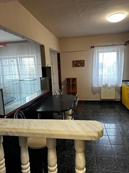 Apartament cu 3 camere decomandat în Aurel Vlaicu