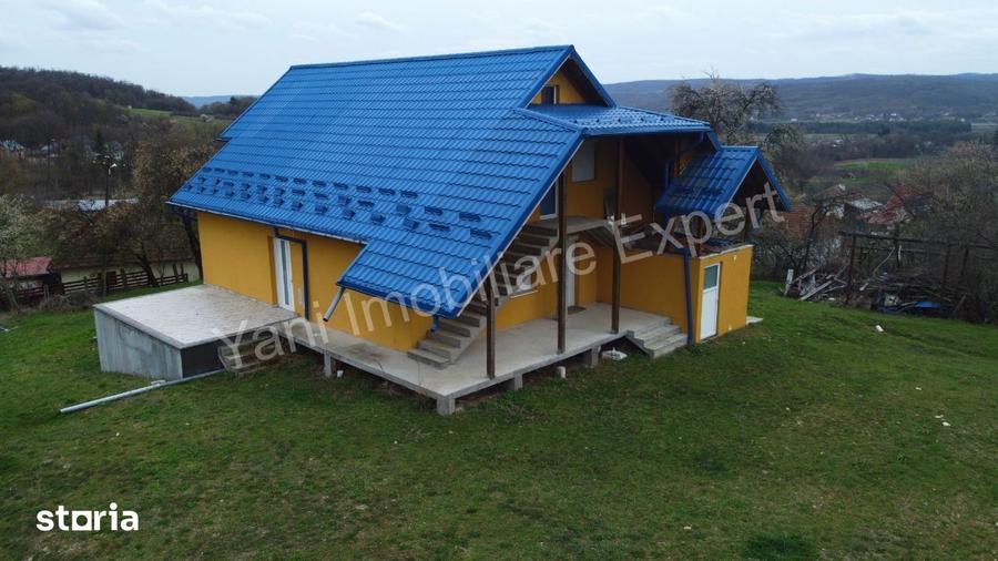 Casă cu 4 camere cu Teren 2044 Mp în Băiculești