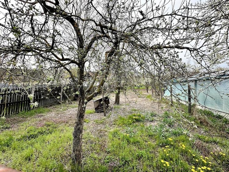 Casă cu Teren 2470 Mp în Mârțești