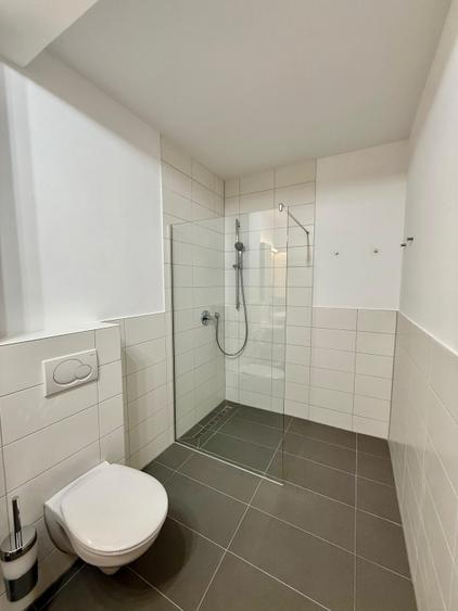 Apartament cu 3 camere decomandat, mobilat în Șelimbăr