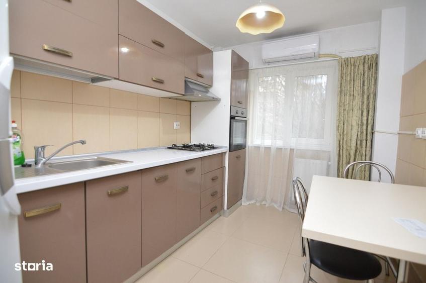 Apartament cu 3 camere semidecomandat, mobilat în Tineretului