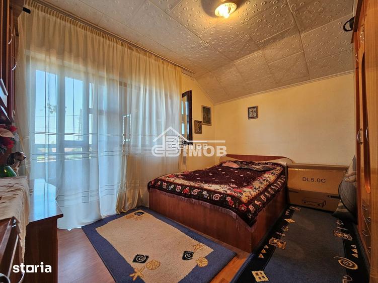 Casă cu 4 camere cu Teren 130 Mp în Gura Ocniței