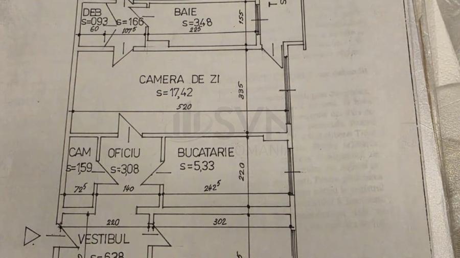 Apartament cu 3 camere semidecomandat în Bucureștii Noi