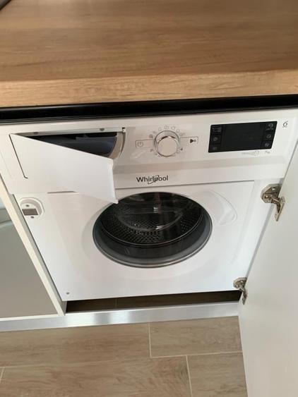 Apartament cu 3 camere decomandat, mobilat în Bucureștii Noi