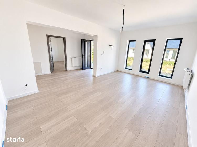 Casă cu 3 camere în Dancu