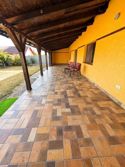 Casă individuală cu 4 camere cu Canalizare în Obad