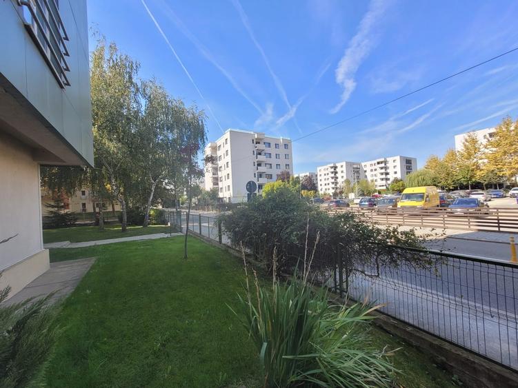 Apartament cu 2 camere semidecomandat în Băneasa