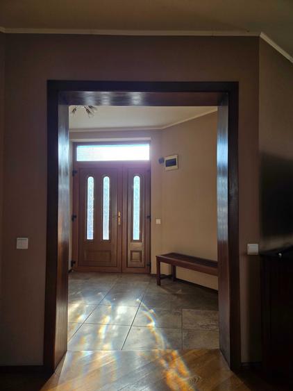 Casă cu 4 camere în Săsar